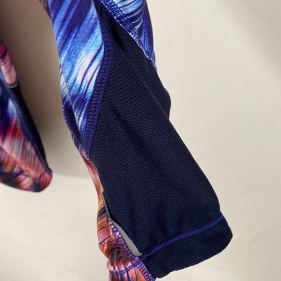 Athleta Chaturanga Cropped Capri Leggings, Multicolor, Size XL - Picture 4 of 15